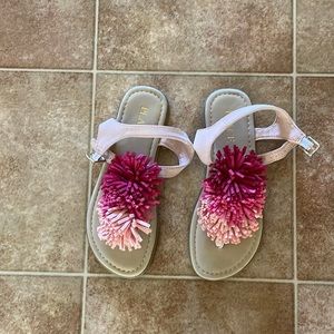 BRAND NEW GIRLS SANDALS! Size 1 ( Little Girls)!